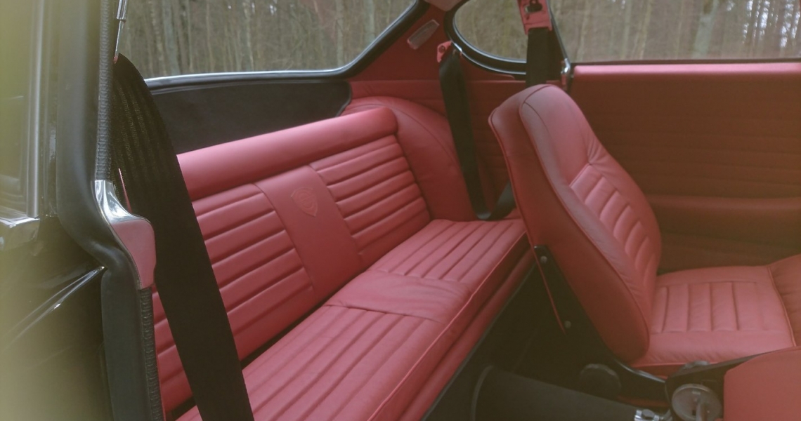 Volvo_1800S_Black_22